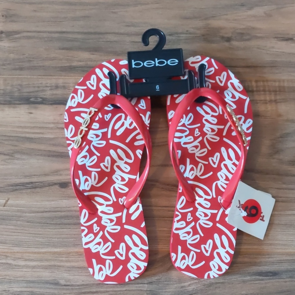 Bebe flip flop nwt